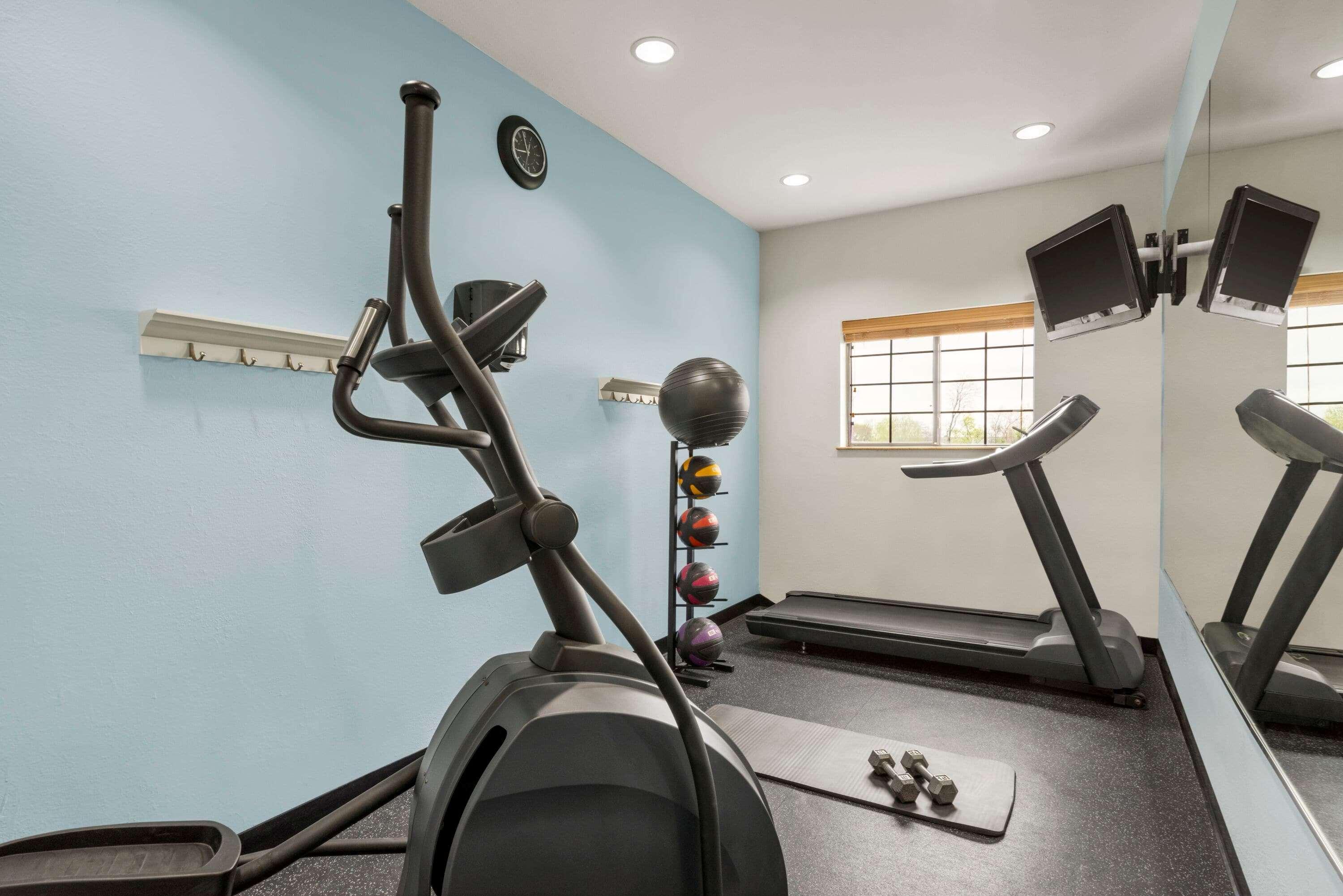 Days Inn & Suites By Wyndham Houston Hobby Airport Εξωτερικό φωτογραφία