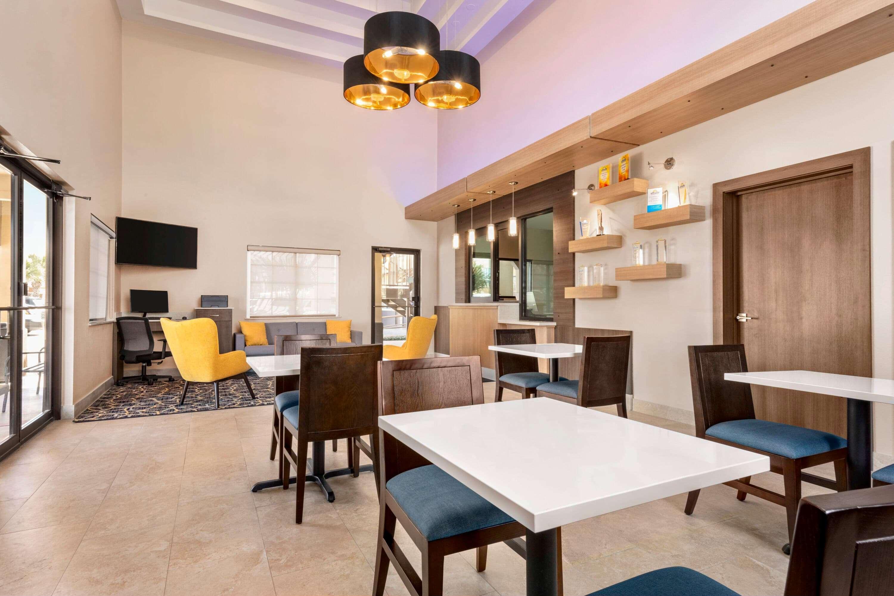 Days Inn & Suites By Wyndham Houston Hobby Airport Εξωτερικό φωτογραφία